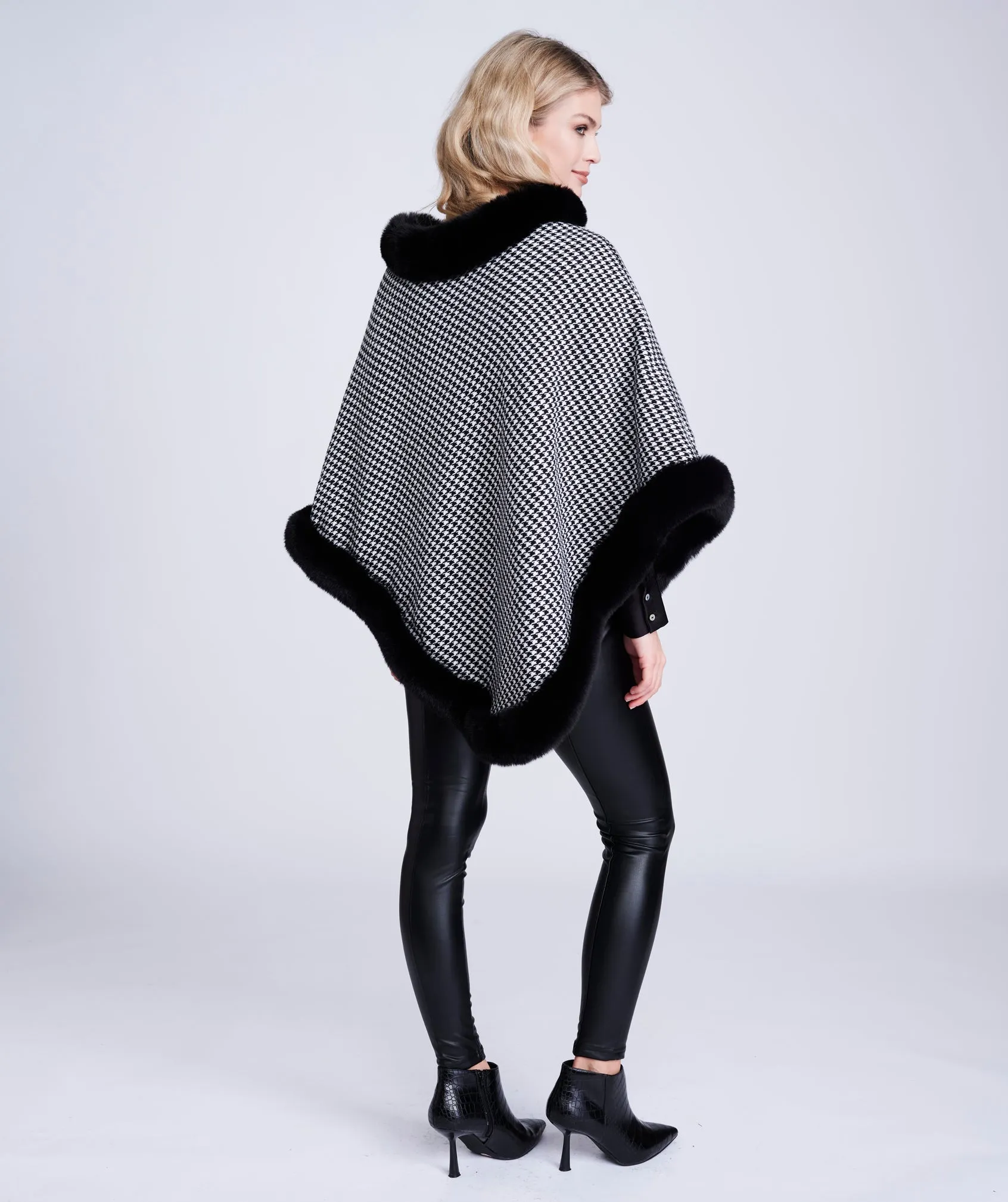 Addison Poncho - Black/White
