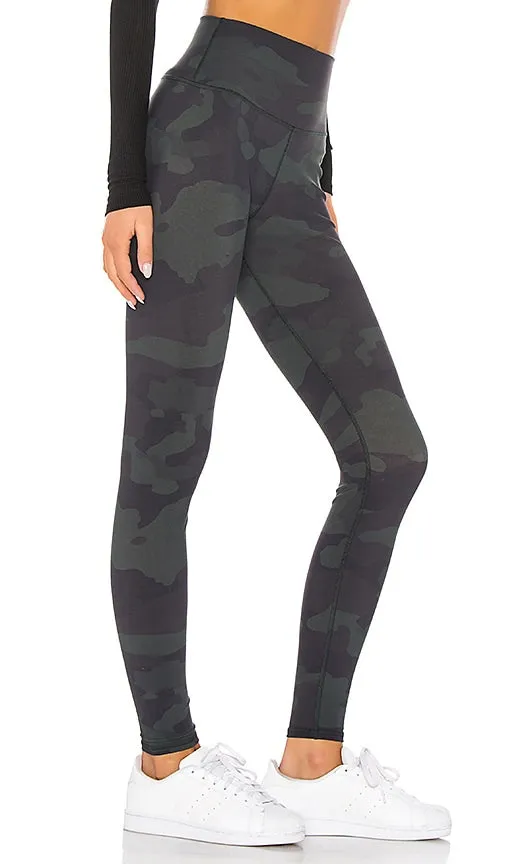 alo High Waist Vapor Legging in Green
