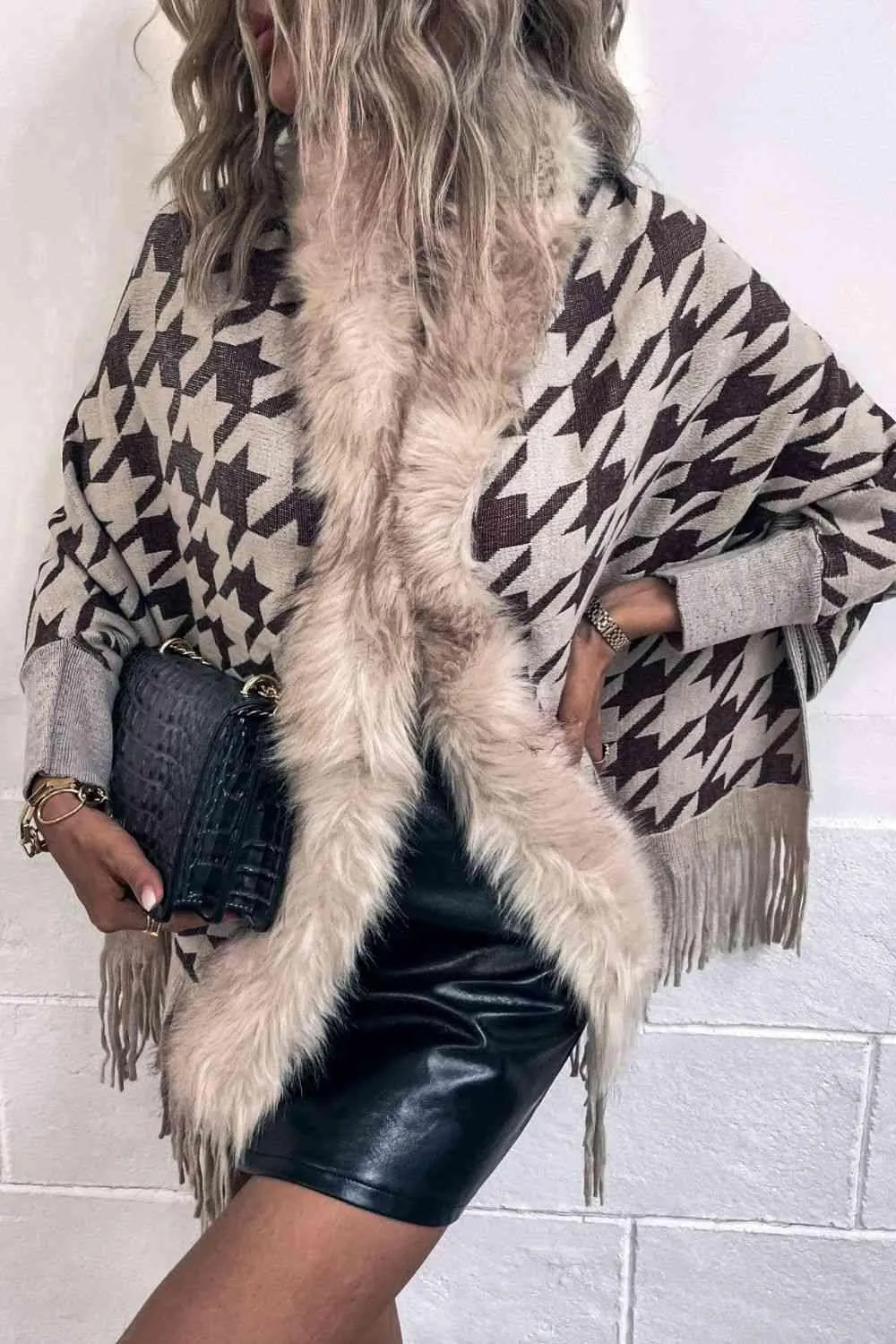 Faux Fur Trim Fringe Houndstooth Poncho