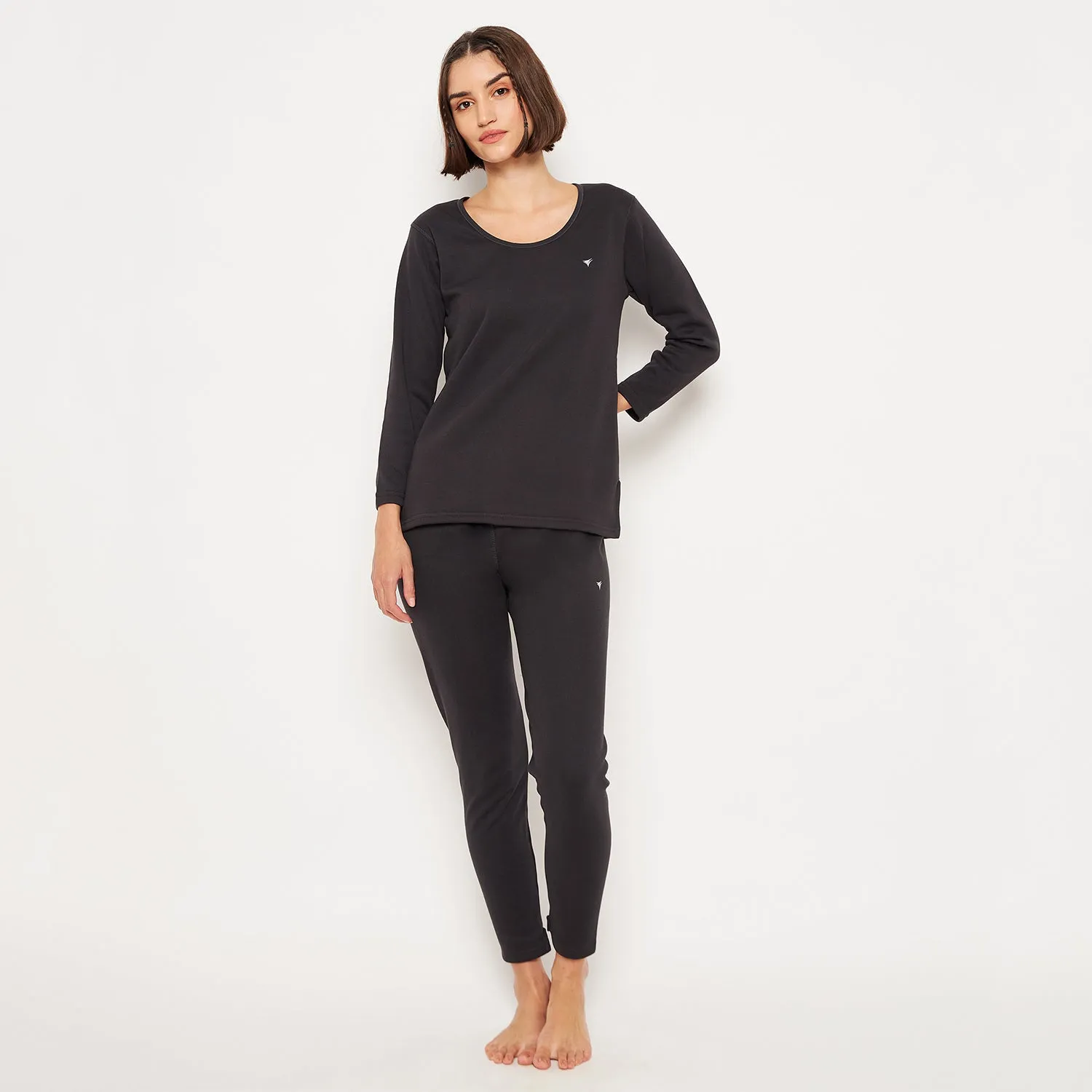 Neva Women Glaccia 3/4th Sleeve Thermal Upper & Bottom Set