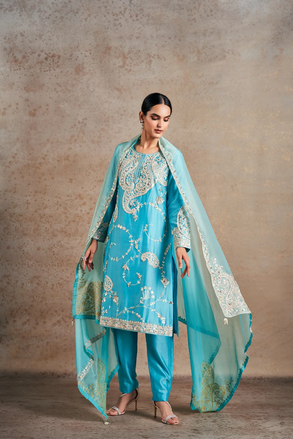 Pearl Hand Embroidered Kurta Set