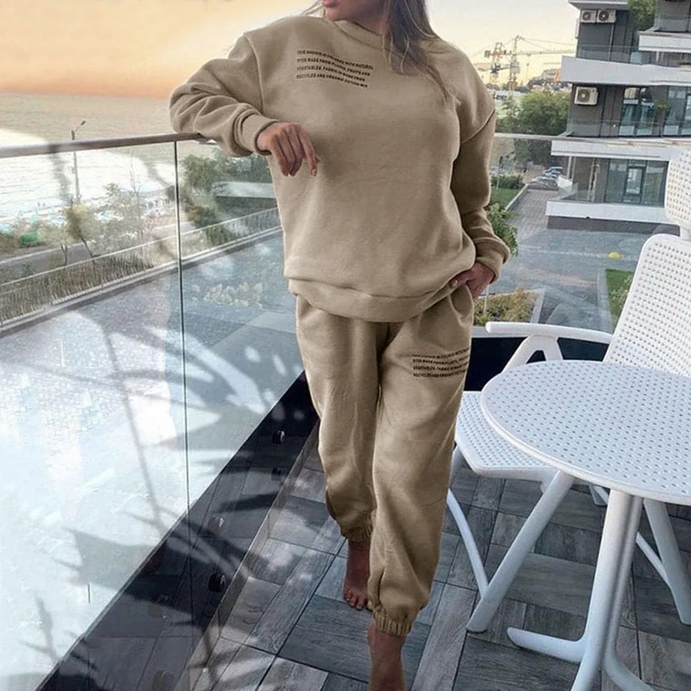 Sweatshirts and Joggers Pants