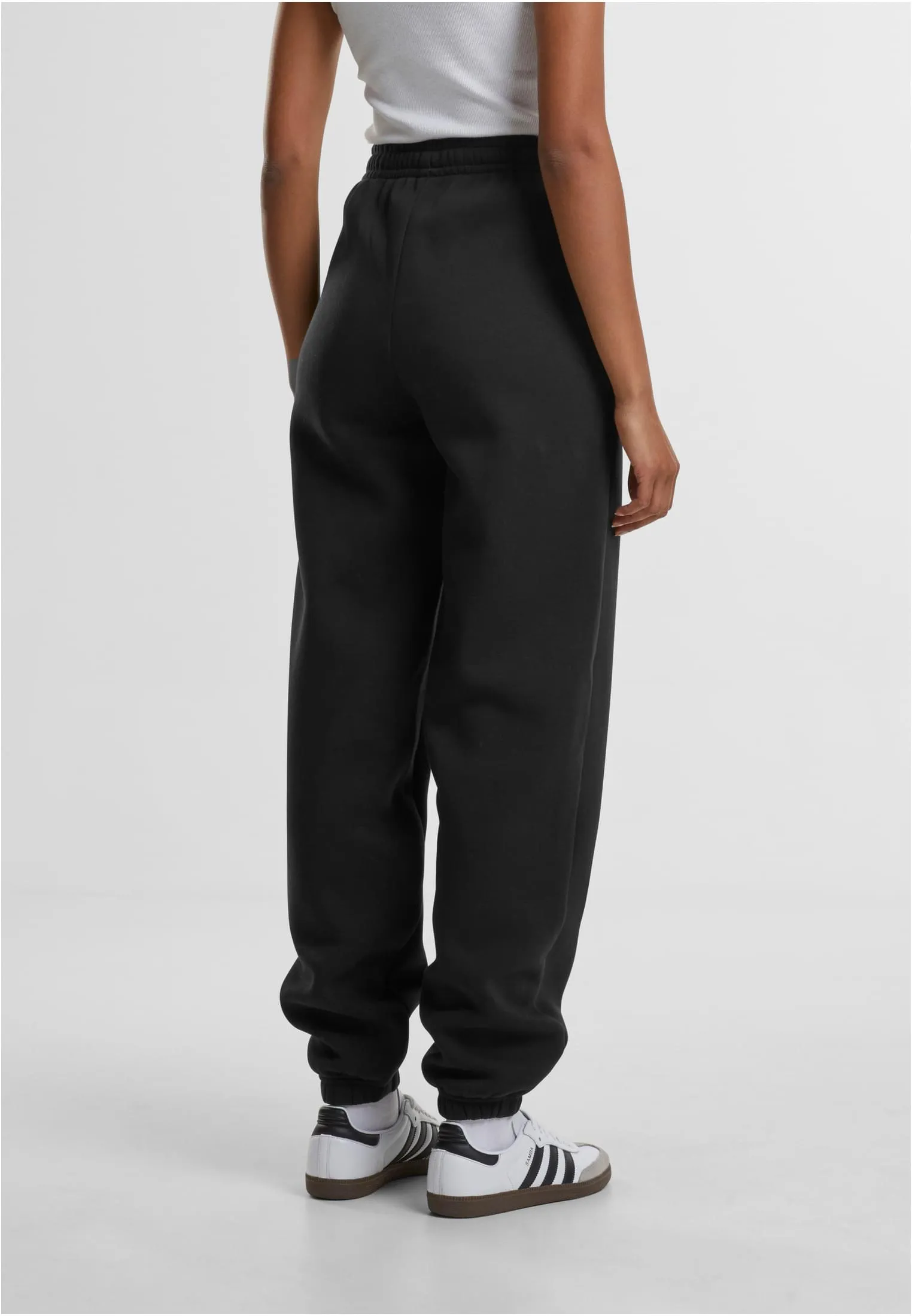 UC Fluffy Sweatpants