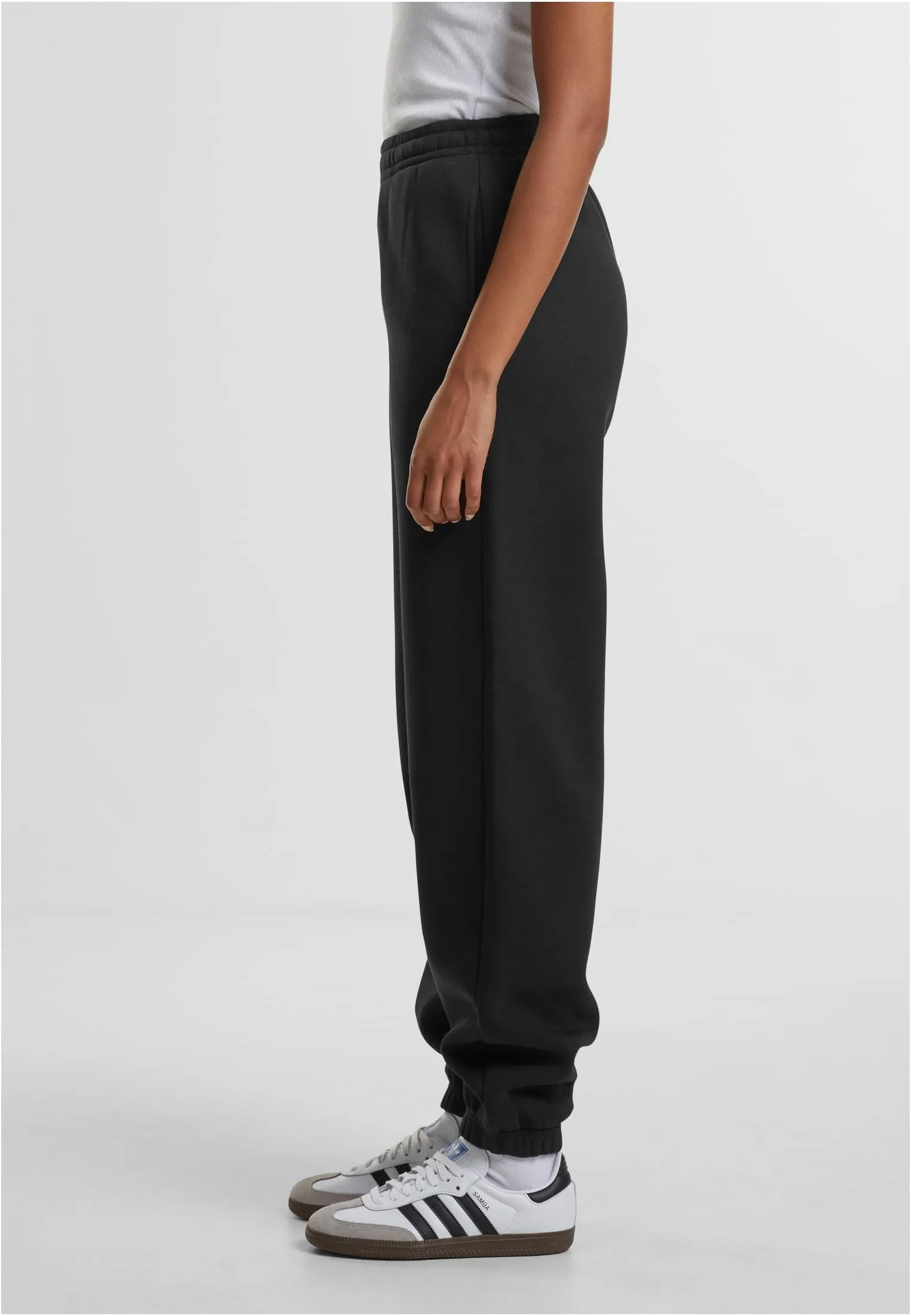 UC Fluffy Sweatpants