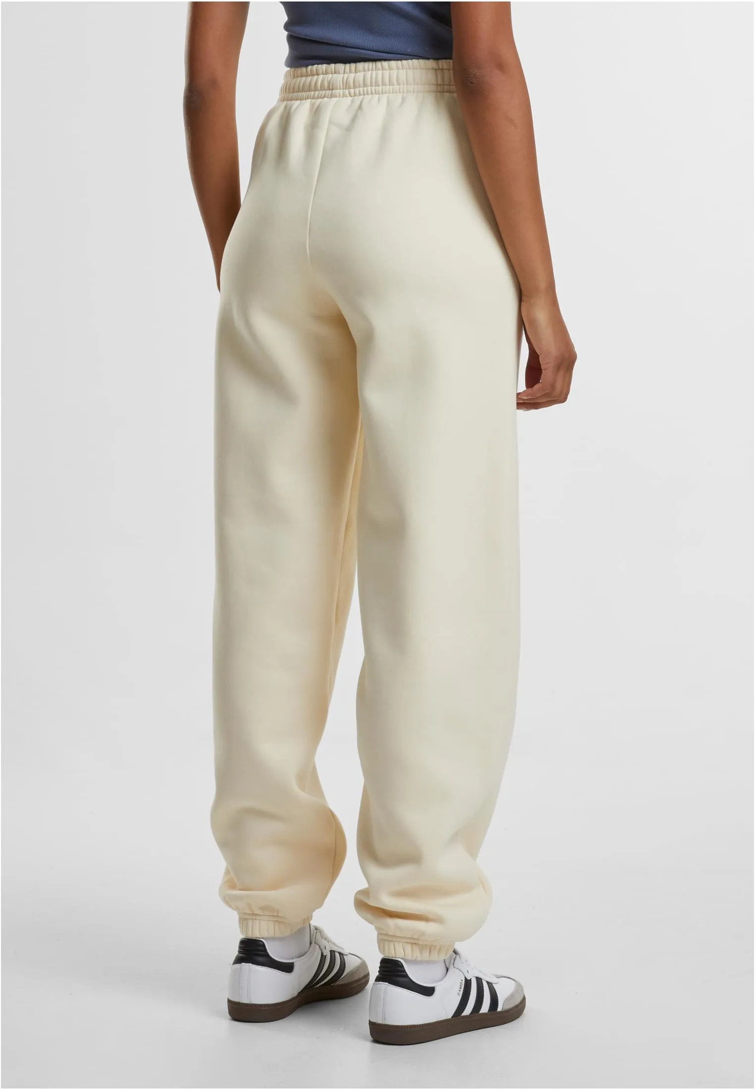 UC Fluffy Sweatpants