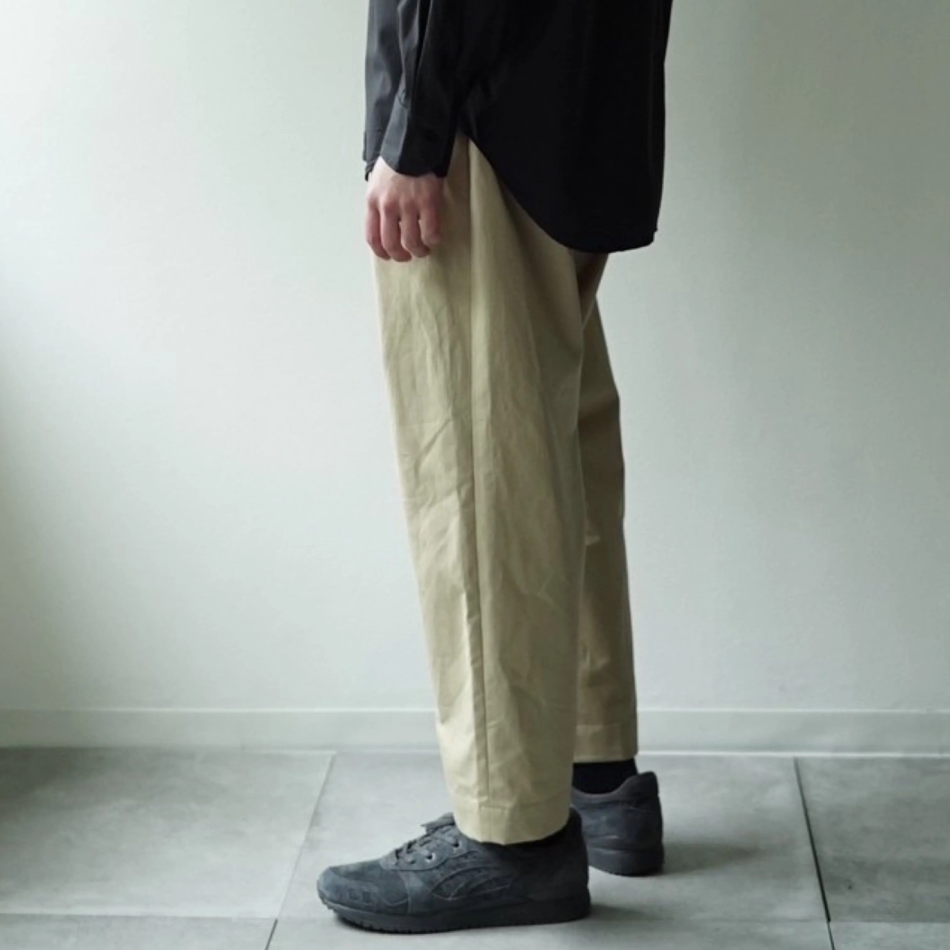 Ventile Cotton Weather Cloth Side Tuck Pants(BEIGE)