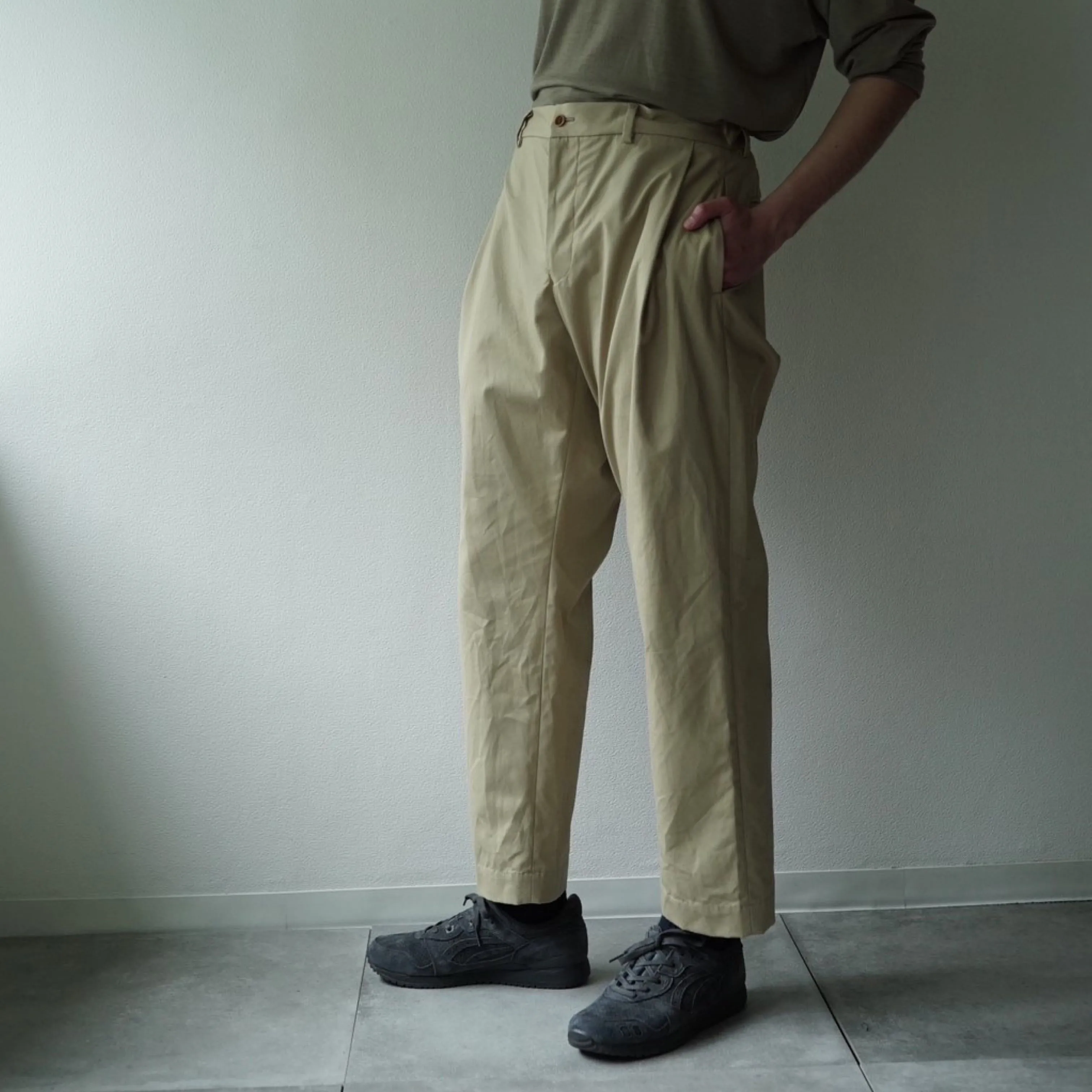 Ventile Cotton Weather Cloth Side Tuck Pants(BEIGE)